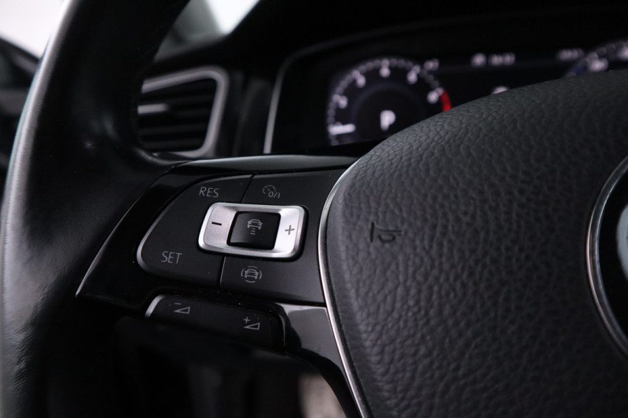 Volkswagen GOLF Variant 1.5 TSI Highline automaat, virtual cockpit, climate etc.