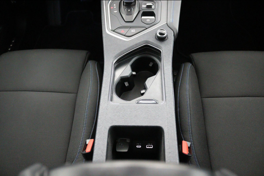 Lynk & Co 01 1.5*PLUG-IN*NAVI*PANO*CAM*ACC*CARPLAY*ECC*LED* Lynk & Co 01 1.5*PLUG-IN*NAVI*PANO*CAM*ACC*CARPLAY*ECC*LED*