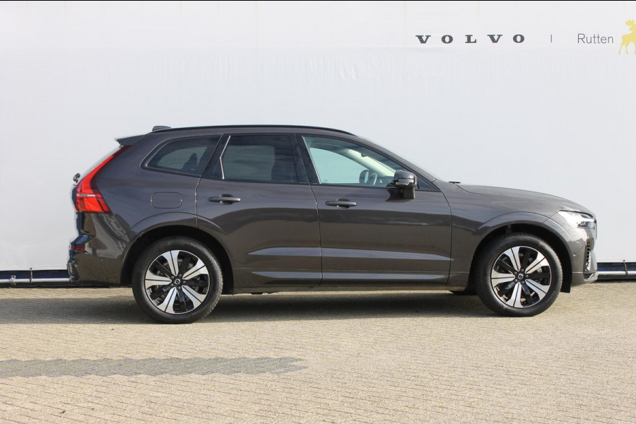Volvo XC60 2.0 T6 Plug-in hybrid AWD Plus Dark Adaptieve cruise control / Panoramisch schuif-kanteldak / Lederen bekleding / 19" lm velgen / Google infotainment Volvo XC60 2.0 T6 Plug-in hybrid AWD Plus Dark Adaptieve cruise control / Panoramisch schuif-kanteldak / Lederen bekleding / 19" lm velgen / Google infotainment