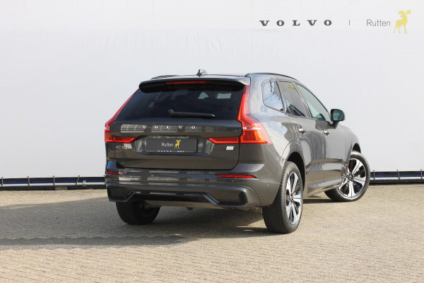Volvo XC60 2.0 T6 Plug-in hybrid AWD Plus Dark Adaptieve cruise control / Panoramisch schuif-kanteldak / Lederen bekleding / 19" lm velgen / Google infotainment Volvo XC60 2.0 T6 Plug-in hybrid AWD Plus Dark Adaptieve cruise control / Panoramisch schuif-kanteldak / Lederen bekleding / 19" lm velgen / Google infotainment