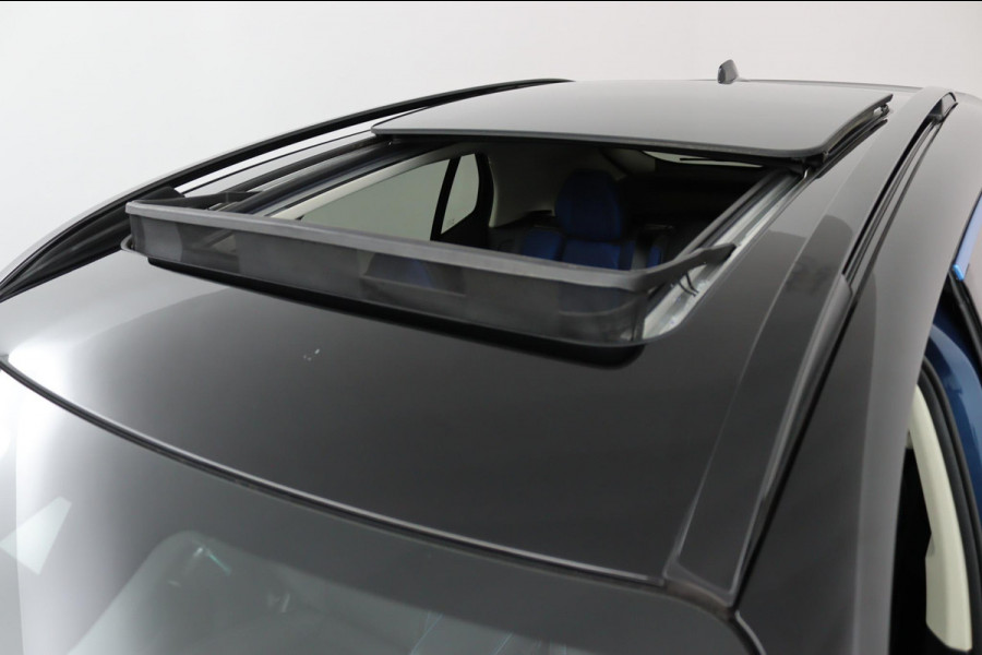 Lynk & Co 01 1.5*PLUG-IN*NAVI*PANO*CAM*ACC*CARPLAY*ECC*LED* Lynk & Co 01 1.5*PLUG-IN*NAVI*PANO*CAM*ACC*CARPLAY*ECC*LED*