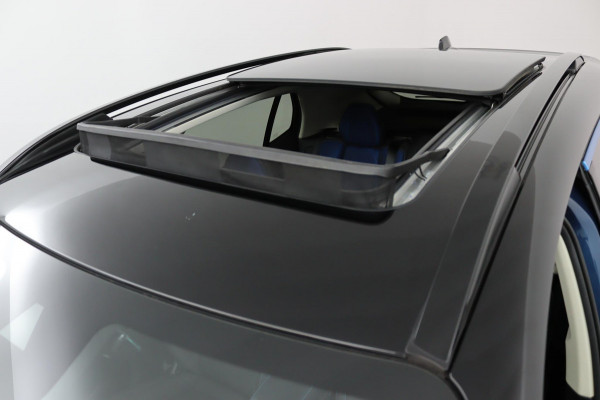 Lynk & Co 01 1.5*PLUG-IN*NAVI*PANO*CAM*ACC*CARPLAY*ECC*LED* Lynk & Co 01 1.5*PLUG-IN*NAVI*PANO*CAM*ACC*CARPLAY*ECC*LED*