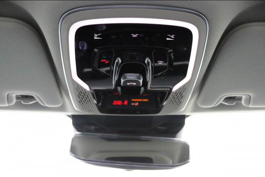 Lynk & Co 01 1.5*PLUG-IN*NAVI*PANO*CAM*ACC*CARPLAY*ECC*LED* Lynk & Co 01 1.5*PLUG-IN*NAVI*PANO*CAM*ACC*CARPLAY*ECC*LED*