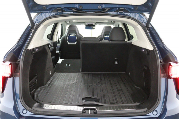 Lynk & Co 01 1.5*PLUG-IN*NAVI*PANO*CAM*ACC*CARPLAY*ECC*LED* Lynk & Co 01 1.5*PLUG-IN*NAVI*PANO*CAM*ACC*CARPLAY*ECC*LED*