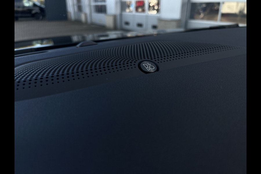 Ford Kuga 2.5 PHEV ST-Line X TECHPACK! WINTERPACK! 20INCH! Ford Kuga 2.5 PHEV ST-Line X TECHPACK! WINTERPACK! 20INCH!