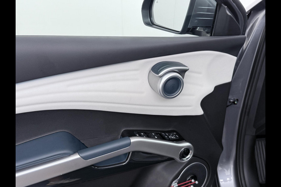 BYD ATTO 3 Comfort 60 kWh FABR. GARANTIE T/M 2029 | AANDRIJFLIJN EN ACCU ZELFS T/M 2031| PANO | STOELVERW.| BYD ATTO 3 Comfort 60 kWh FABR. GARANTIE T/M 2029 | AANDRIJFLIJN EN ACCU ZELFS T/M 2031| PANO | STOELVERW.|