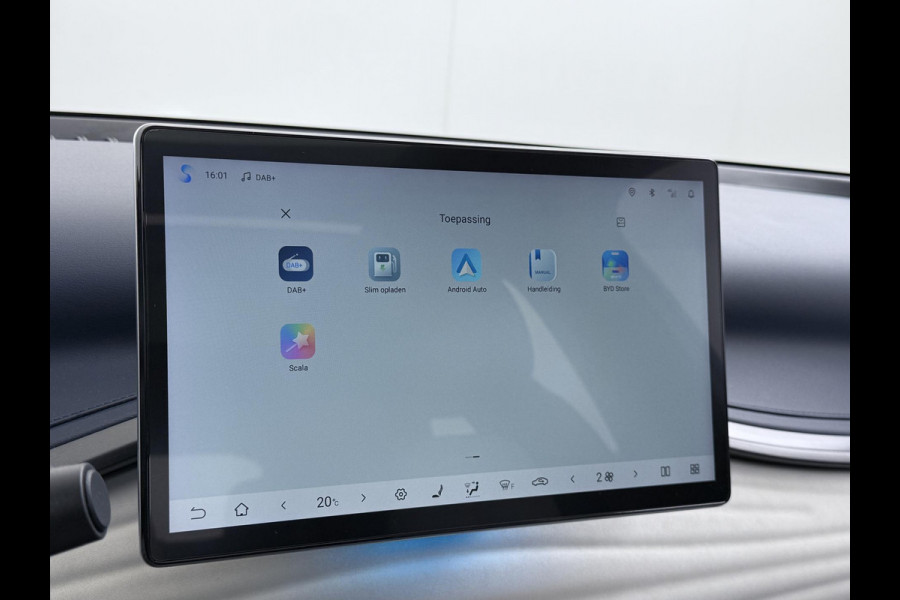 BYD ATTO 3 Comfort 60 kWh FABR. GARANTIE T/M 2029 | AANDRIJFLIJN EN ACCU ZELFS T/M 2031| PANO | STOELVERW.| BYD ATTO 3 Comfort 60 kWh FABR. GARANTIE T/M 2029 | AANDRIJFLIJN EN ACCU ZELFS T/M 2031| PANO | STOELVERW.|