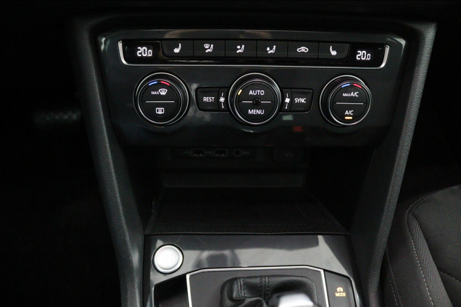 Volkswagen Tiguan 1.5 TSI Business R-LINE*CAM*ACC*HAAK*CARPLAY*NAVI*