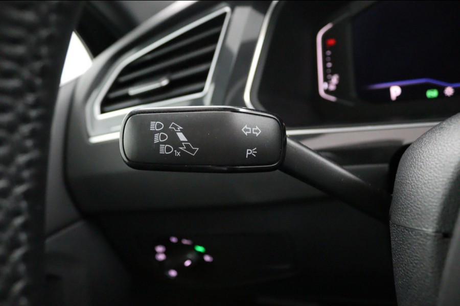 Volkswagen Tiguan 1.5 TSI Business R-LINE*CAM*ACC*HAAK*CARPLAY*NAVI*