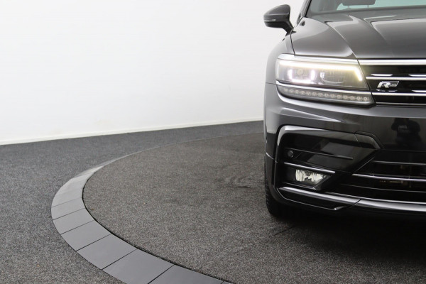 Volkswagen Tiguan 1.5 TSI Business R-LINE*CAM*ACC*HAAK*CARPLAY*NAVI*