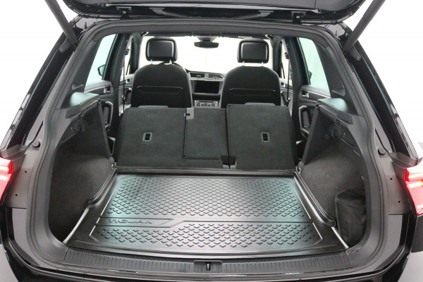Volkswagen Tiguan 1.5 TSI Business R-LINE*CAM*ACC*HAAK*CARPLAY*NAVI*