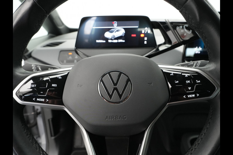 Volkswagen ID.3 Life 58 kWh 204pk Navigatie Stoelverwarming Acc Pdc 69