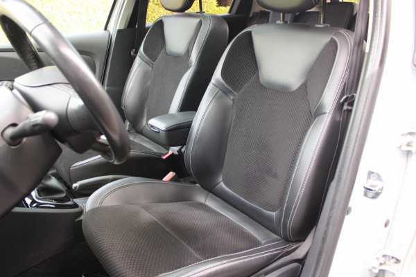 Renault Clio Estate 1.2 TCe Intens Automaat Allseason Panodak Trekhaak Camera !!NIEUWBINNEN!!