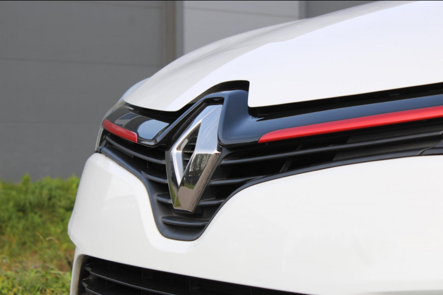 Renault Clio Estate 1.2 TCe Intens Automaat Allseason Panodak Trekhaak Camera !!NIEUWBINNEN!!