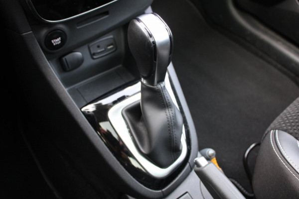 Renault Clio Estate 1.2 TCe Intens Automaat Allseason Panodak Trekhaak Camera !!NIEUWBINNEN!!