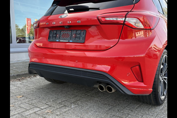 Ford Focus 1.5 EcoBoost ST Line Business 150pk | Panoramadak | Winterpack | Heads up Display | 18 inch Licht metaal Ford Focus 1.5 EcoBoost ST Line Business 150pk | Panoramadak | Winterpack | Heads up Display | 18 inch Licht metaal