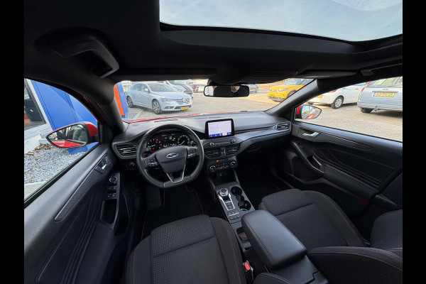 Ford Focus 1.5 EcoBoost ST Line Business 150pk | Panoramadak | Winterpack | Heads up Display | 18 inch Licht metaal Ford Focus 1.5 EcoBoost ST Line Business 150pk | Panoramadak | Winterpack | Heads up Display | 18 inch Licht metaal