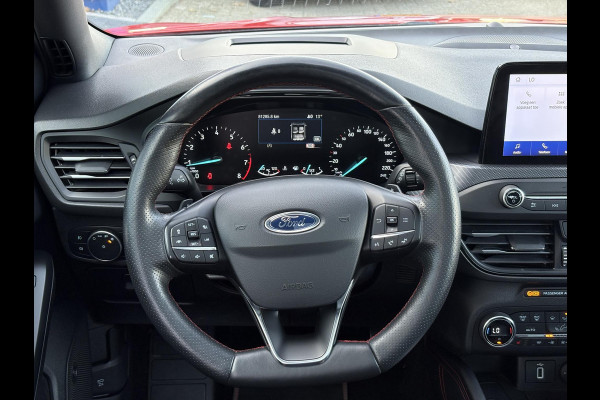 Ford Focus 1.5 EcoBoost ST Line Business 150pk | Panoramadak | Winterpack | Heads up Display | 18 inch Licht metaal Ford Focus 1.5 EcoBoost ST Line Business 150pk | Panoramadak | Winterpack | Heads up Display | 18 inch Licht metaal