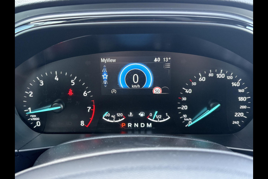 Ford Focus 1.5 EcoBoost ST Line Business 150pk | Panoramadak | Winterpack | Heads up Display | 18 inch Licht metaal Ford Focus 1.5 EcoBoost ST Line Business 150pk | Panoramadak | Winterpack | Heads up Display | 18 inch Licht metaal