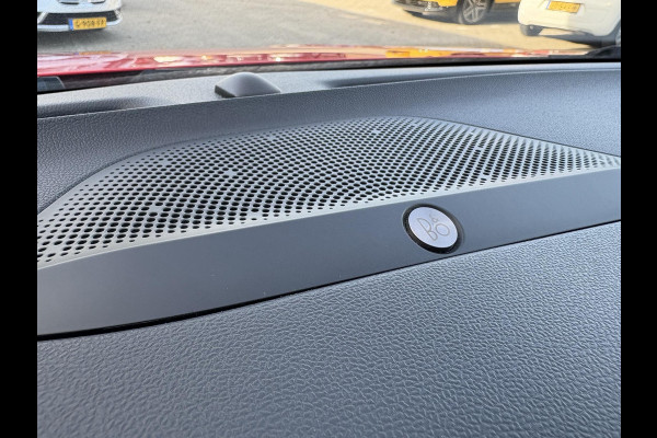 Ford Focus 1.5 EcoBoost ST Line Business 150pk | Panoramadak | Winterpack | Heads up Display | 18 inch Licht metaal Ford Focus 1.5 EcoBoost ST Line Business 150pk | Panoramadak | Winterpack | Heads up Display | 18 inch Licht metaal