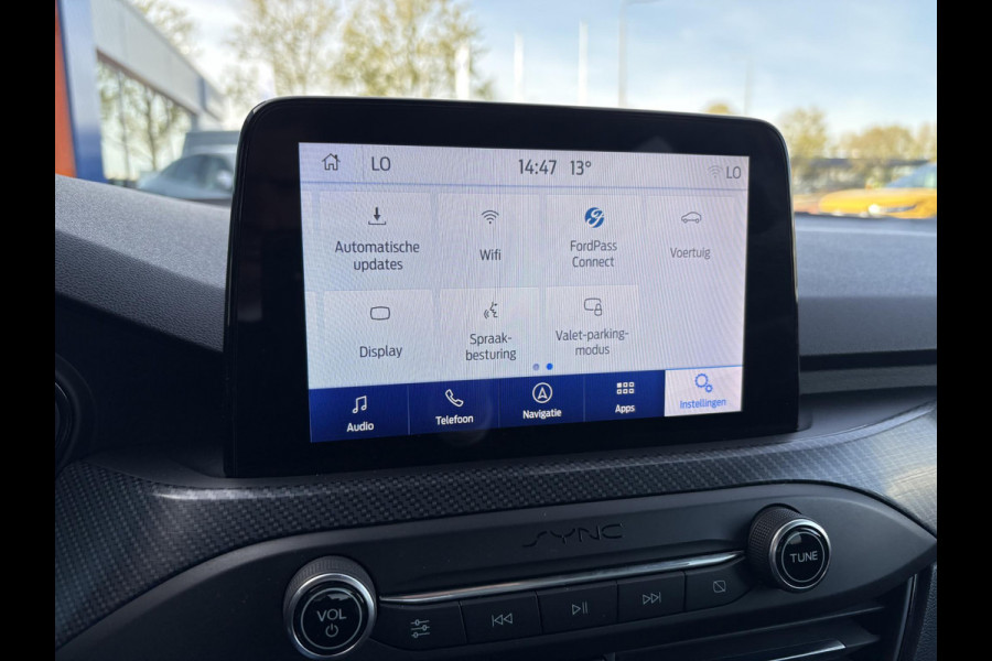 Ford Focus 1.5 EcoBoost ST Line Business 150pk | Panoramadak | Winterpack | Heads up Display | 18 inch Licht metaal Ford Focus 1.5 EcoBoost ST Line Business 150pk | Panoramadak | Winterpack | Heads up Display | 18 inch Licht metaal