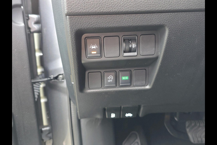 Nissan QASHQAI 1.3 DIG-T N-Connecta | automaat | 160PK | navigatie | stoelverwarming | Trekhaak | Cruise control |