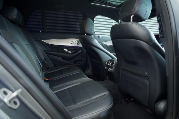Mercedes-Benz E-Klasse Estate AMG 53 4MATIC / Magno / Schuifdak / Burmester / Trekhaak / Stoelverwarming&ventilatie Mercedes-Benz E-Klasse Estate AMG 53 4MATIC / Magno / Schuifdak / Burmester / Trekhaak / Stoelverwarming&ventilatie