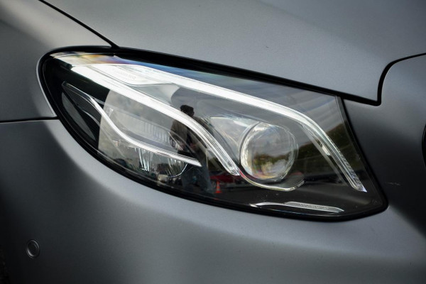 Mercedes-Benz E-Klasse Estate AMG 53 4MATIC / Magno / Schuifdak / Burmester / Trekhaak / Stoelverwarming&ventilatie Mercedes-Benz E-Klasse Estate AMG 53 4MATIC / Magno / Schuifdak / Burmester / Trekhaak / Stoelverwarming&ventilatie