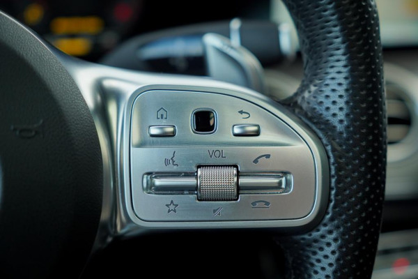 Mercedes-Benz E-Klasse Estate AMG 53 4MATIC / Magno / Schuifdak / Burmester / Trekhaak / Stoelverwarming&ventilatie Mercedes-Benz E-Klasse Estate AMG 53 4MATIC / Magno / Schuifdak / Burmester / Trekhaak / Stoelverwarming&ventilatie