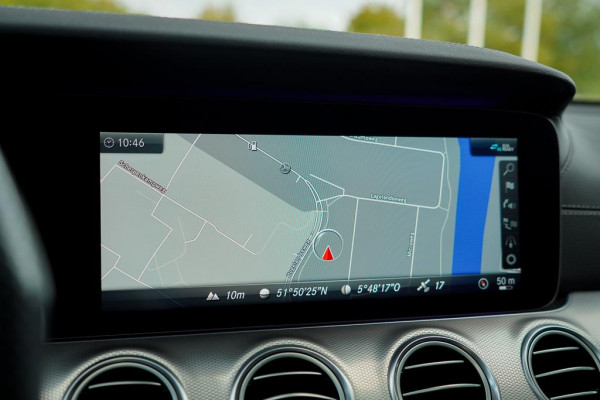 Mercedes-Benz E-Klasse Estate AMG 53 4MATIC / Magno / Schuifdak / Burmester / Trekhaak / Stoelverwarming&ventilatie Mercedes-Benz E-Klasse Estate AMG 53 4MATIC / Magno / Schuifdak / Burmester / Trekhaak / Stoelverwarming&ventilatie