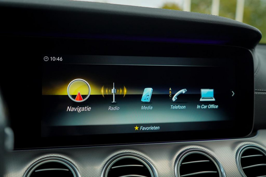 Mercedes-Benz E-Klasse Estate AMG 53 4MATIC / Magno / Schuifdak / Burmester / Trekhaak / Stoelverwarming&ventilatie Mercedes-Benz E-Klasse Estate AMG 53 4MATIC / Magno / Schuifdak / Burmester / Trekhaak / Stoelverwarming&ventilatie