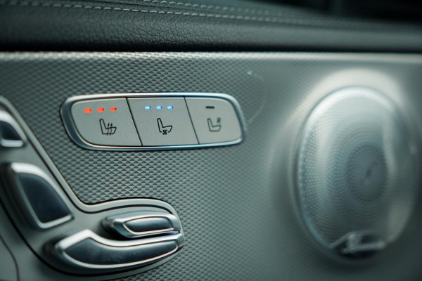 Mercedes-Benz E-Klasse Estate AMG 53 4MATIC / Magno / Schuifdak / Burmester / Trekhaak / Stoelverwarming&ventilatie Mercedes-Benz E-Klasse Estate AMG 53 4MATIC / Magno / Schuifdak / Burmester / Trekhaak / Stoelverwarming&ventilatie