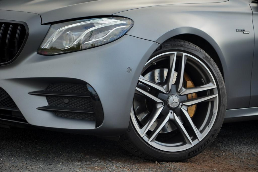 Mercedes-Benz E-Klasse Estate AMG 53 4MATIC / Magno / Schuifdak / Burmester / Trekhaak / Stoelverwarming&ventilatie Mercedes-Benz E-Klasse Estate AMG 53 4MATIC / Magno / Schuifdak / Burmester / Trekhaak / Stoelverwarming&ventilatie