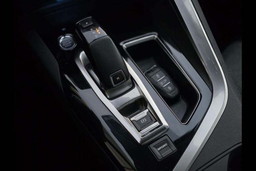 Peugeot 3008 1.2 PureTech Allure |PANO|STOELVER.|TREKHAAK