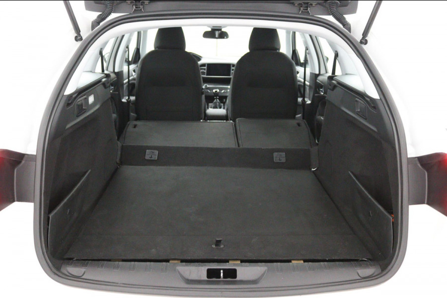 Peugeot 308 SW 1.2 PureTech*ECC*NAVI*CAM*HAAK*CRUISE*CARPLAY*