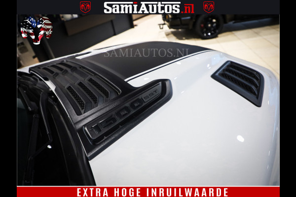 Dodge Ram 1500 GEEN MEERPRIJS | ALL IN | HELLCAT WHEELS | WIDE BODY | Laramie Night | 420Pk 636 Nn | Extra Groot Scherm + Passagiers Scher Comfortabele Dubbele Cabine met Royale 5 Zitplaatsen | Nu Leverbaar uit Voorraad | Voorraad Nr 2223 - 5047 Dodge Ram 1500 GEEN MEERPRIJS | ALL IN | HELLCAT WHEELS | WIDE BODY | Laramie Night | 420Pk 636 Nn | Extra Groot Scherm + Passagiers Scher Comfortabele Dubbele Cabine met Royale 5 Zitplaatsen | Nu Leverbaar uit Voorraad | Voorraad Nr 2223 - 5047