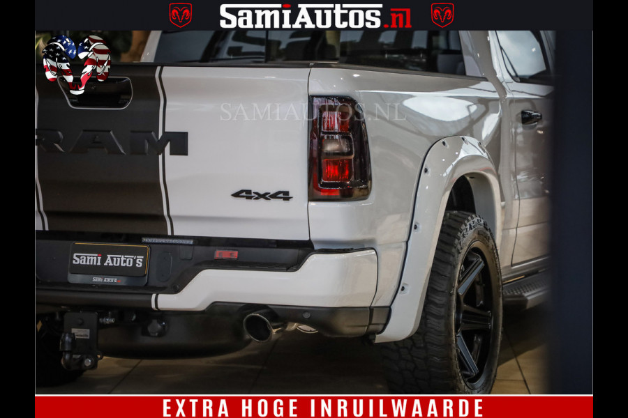 Dodge Ram 1500 GEEN MEERPRIJS | ALL IN | HELLCAT WHEELS | WIDE BODY | Laramie Night | 420Pk 636 Nn | Extra Groot Scherm + Passagiers Scher Comfortabele Dubbele Cabine met Royale 5 Zitplaatsen | Nu Leverbaar uit Voorraad | Voorraad Nr 2223 - 5047 Dodge Ram 1500 GEEN MEERPRIJS | ALL IN | HELLCAT WHEELS | WIDE BODY | Laramie Night | 420Pk 636 Nn | Extra Groot Scherm + Passagiers Scher Comfortabele Dubbele Cabine met Royale 5 Zitplaatsen | Nu Leverbaar uit Voorraad | Voorraad Nr 2223 - 5047