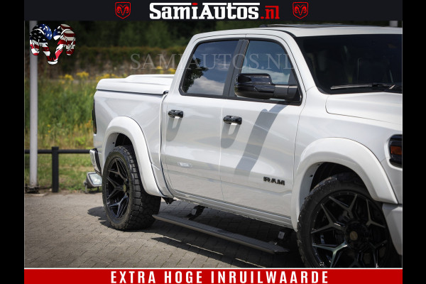 Dodge Ram 1500 Limited Night | 5.7 V8 Hemi Full Option | Comfortabele Dubbele Cabine met Royale 5 Zitplaatsen | De Meest Luxe en Volle Pick-Up in zijn Klasse | BPM vrij | Nu Leverbaar uit Voorraad | Voorraad Nr v45lpr