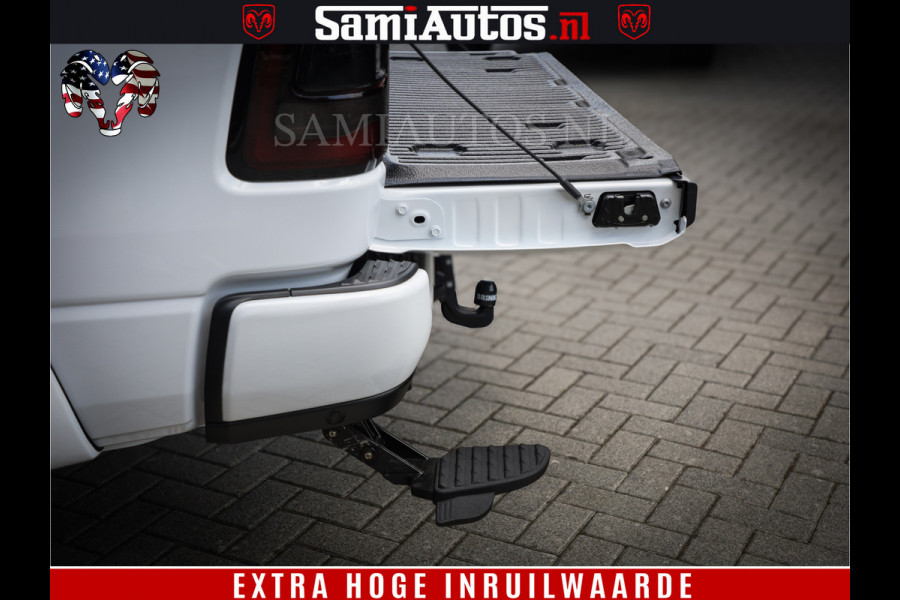 Dodge Ram 1500 Limited Night | 5.7 V8 Hemi Full Option | Comfortabele Dubbele Cabine met Royale 5 Zitplaatsen | De Meest Luxe en Volle Pick-Up in zijn Klasse | BPM vrij | Nu Leverbaar uit Voorraad | Voorraad Nr v45lpr