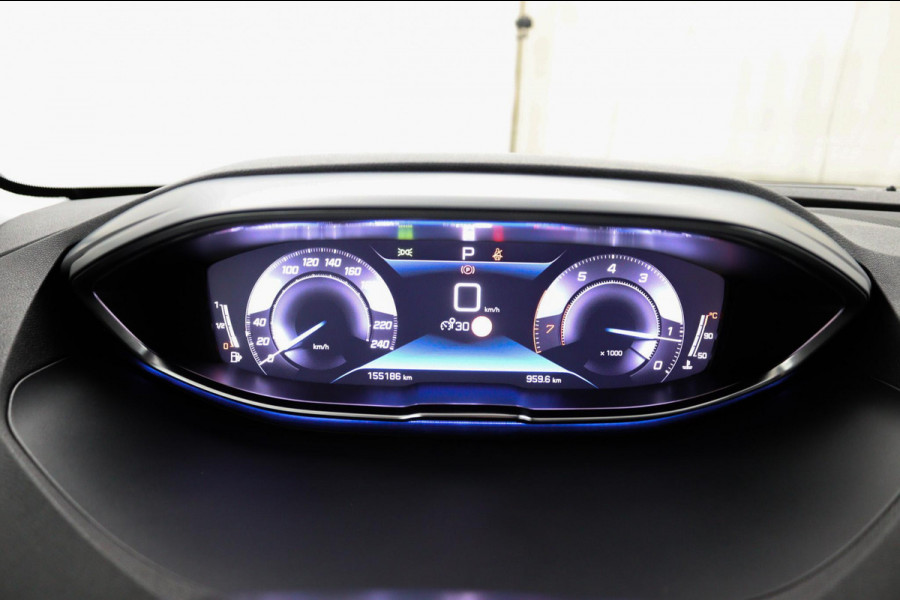 Peugeot 5008 1.2 *130PK*NAVI*CAM*HAAK*CRUISE*ECC*CARPLAY*7PERS.