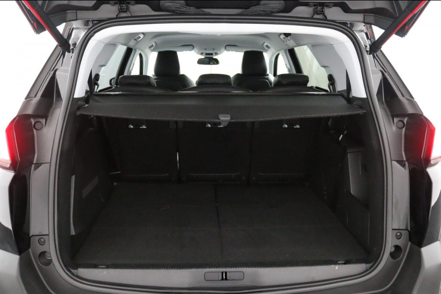 Peugeot 5008 1.2 *130PK*NAVI*CAM*HAAK*CRUISE*ECC*CARPLAY*7PERS.