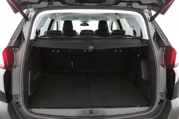 Peugeot 5008 1.2 *130PK*NAVI*CAM*HAAK*CRUISE*ECC*CARPLAY*7PERS.