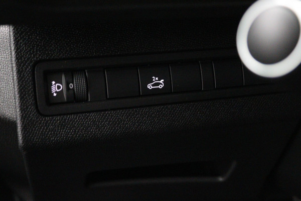 Peugeot 5008 1.2 *130PK*NAVI*CAM*HAAK*CRUISE*ECC*CARPLAY*7PERS.