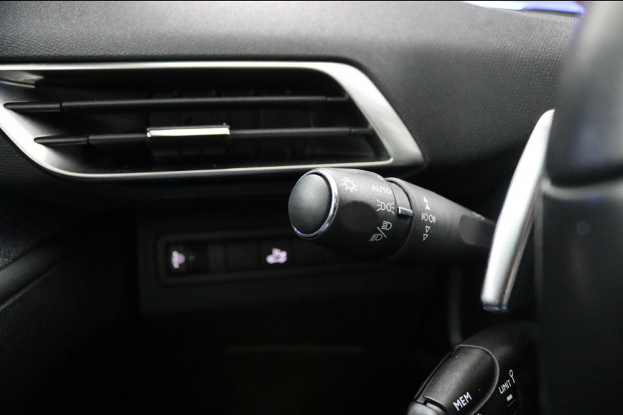 Peugeot 5008 1.2 *130PK*NAVI*CAM*HAAK*CRUISE*ECC*CARPLAY*7PERS.
