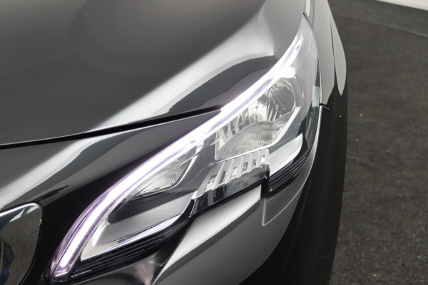 Peugeot 5008 1.2 *130PK*NAVI*CAM*HAAK*CRUISE*ECC*CARPLAY*7PERS.