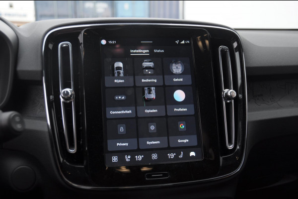 Volvo EX40 Single Motor Extended Range Business Ed. 82 kWh Volvo EX40 Single Motor Extended Range Business Ed. 82 kWh