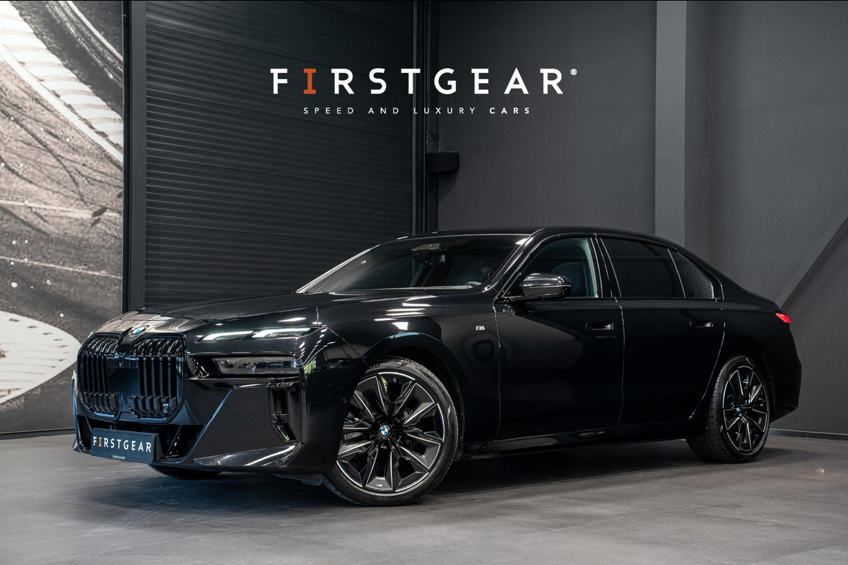 BMW 7 Serie 740d xDrive *M-Sport Pro / Bowers & Wilkins / Panorama / HUD / Surround View / Standverwarming*
