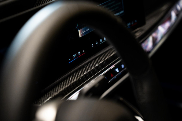 BMW 7 Serie 740d xDrive *M-Sport Pro / Bowers & Wilkins / Panorama / HUD / Surround View / Standverwarming*