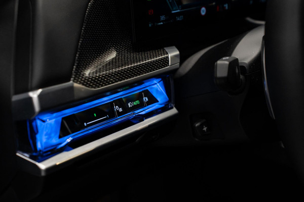 BMW 7 Serie 740d xDrive *M-Sport Pro / Bowers & Wilkins / Panorama / HUD / Surround View / Standverwarming*