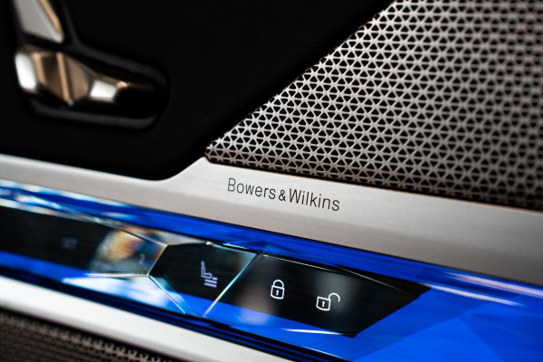 BMW 7 Serie 740d xDrive *M-Sport Pro / Bowers & Wilkins / Panorama / HUD / Surround View / Standverwarming*
